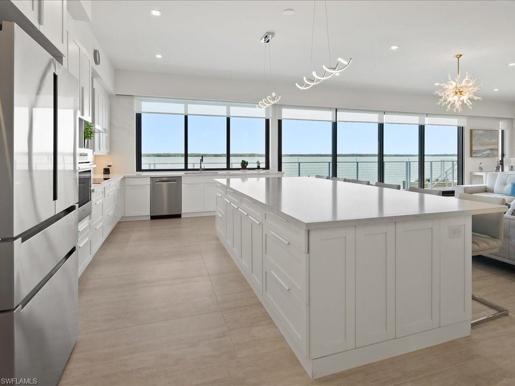 MARCO BEACH - Residential