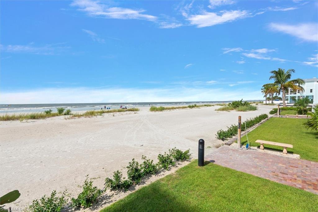 GATEWAY VILLAS - Residential