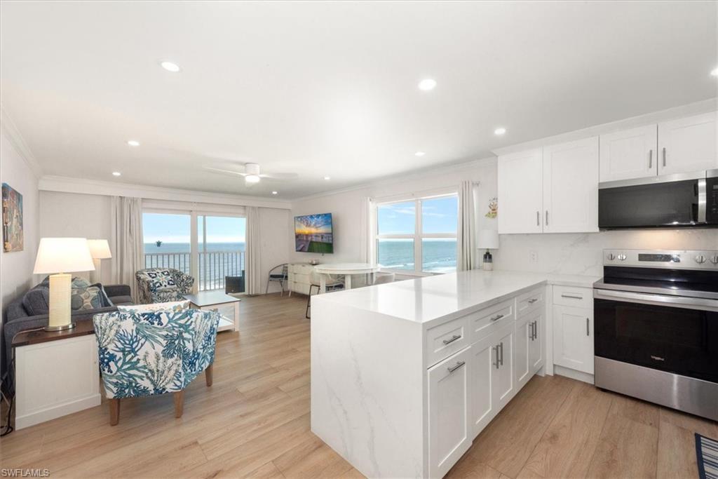 GATEWAY VILLAS - Residential