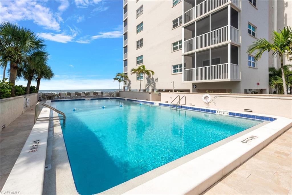 GATEWAY VILLAS - Residential