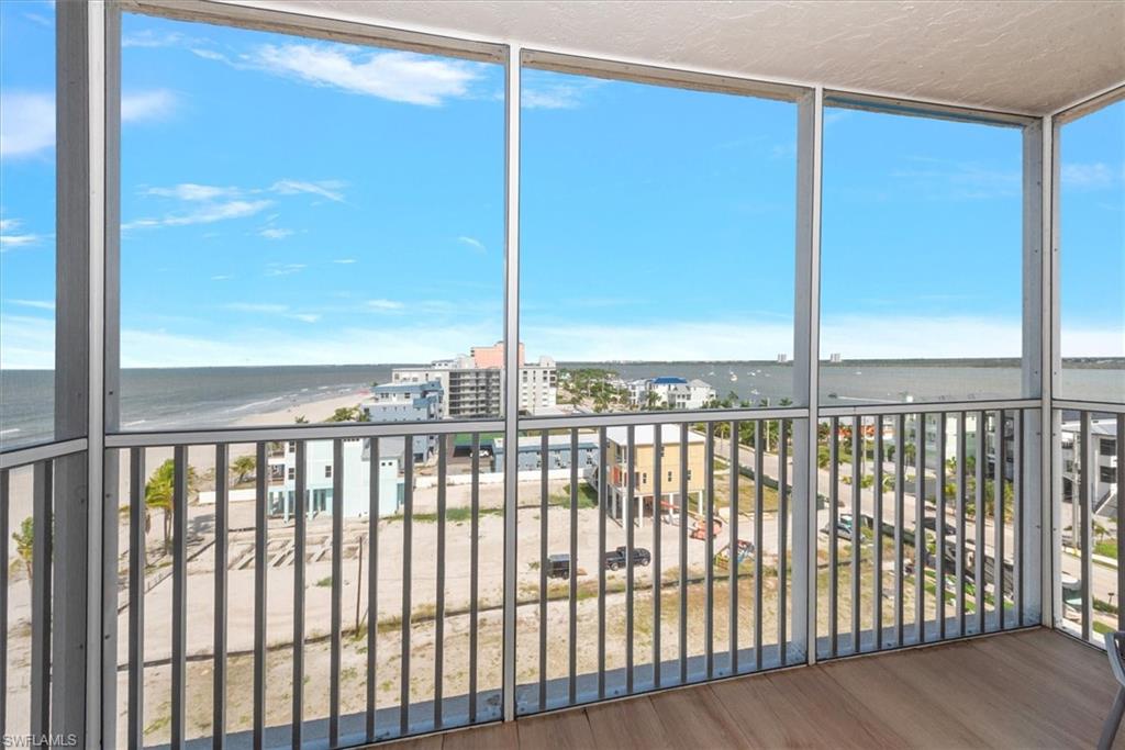 GATEWAY VILLAS - Residential