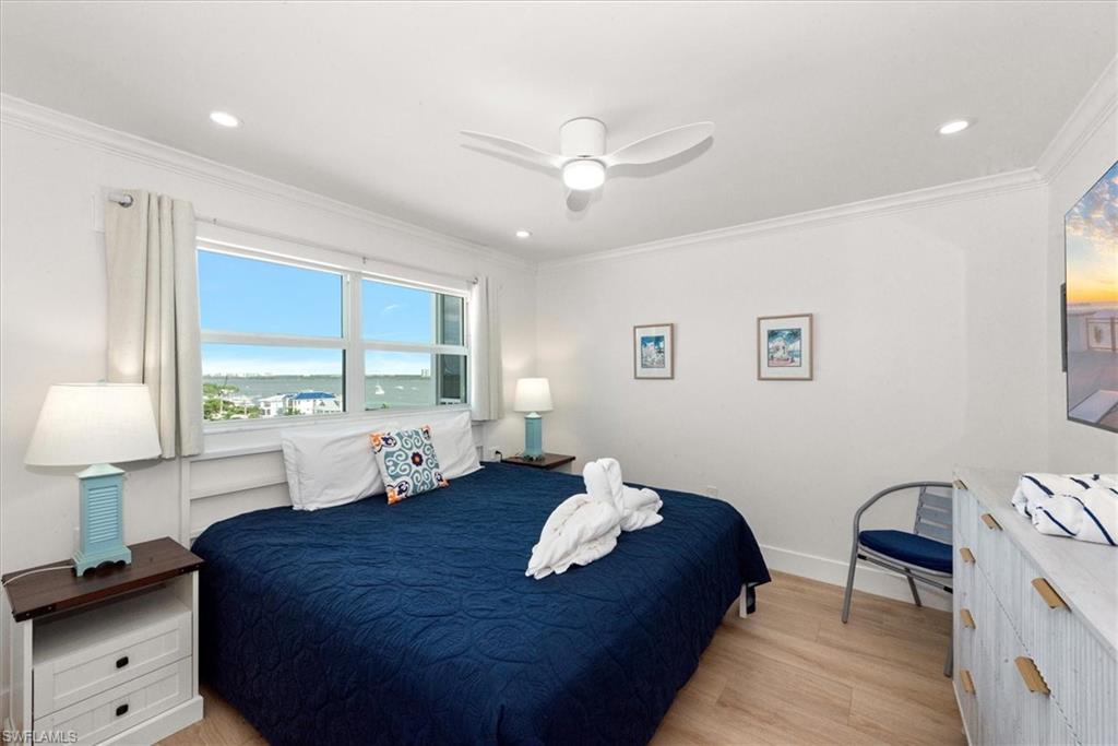 GATEWAY VILLAS - Residential