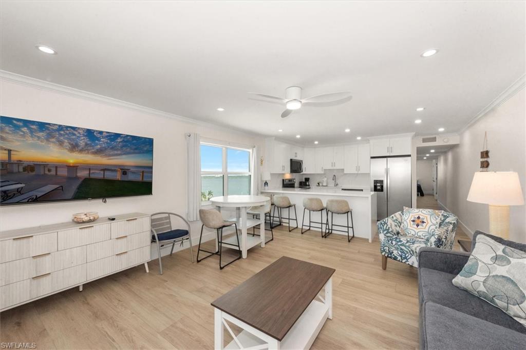 GATEWAY VILLAS - Residential