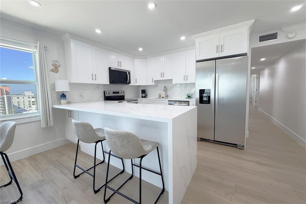 GATEWAY VILLAS - Residential