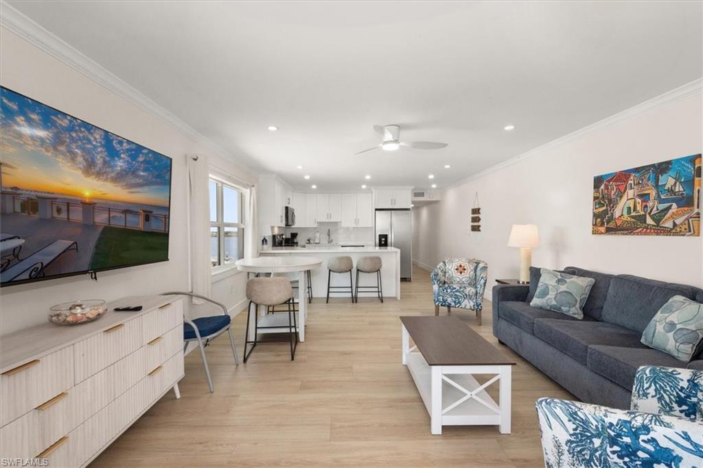 GATEWAY VILLAS - Residential