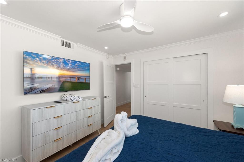 GATEWAY VILLAS - Residential