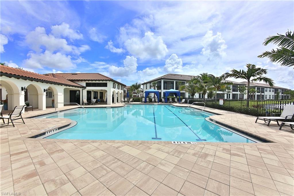 COACH HOMES AT LIVINGSTON LAKES - Residential Lease