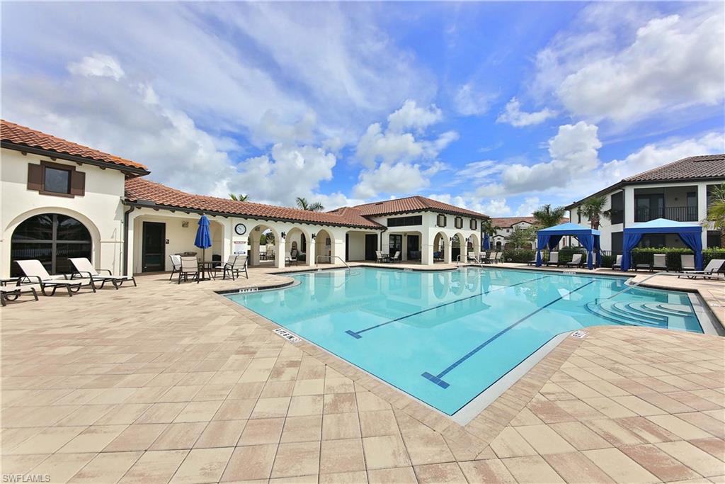 COACH HOMES AT LIVINGSTON LAKES - Residential Lease
