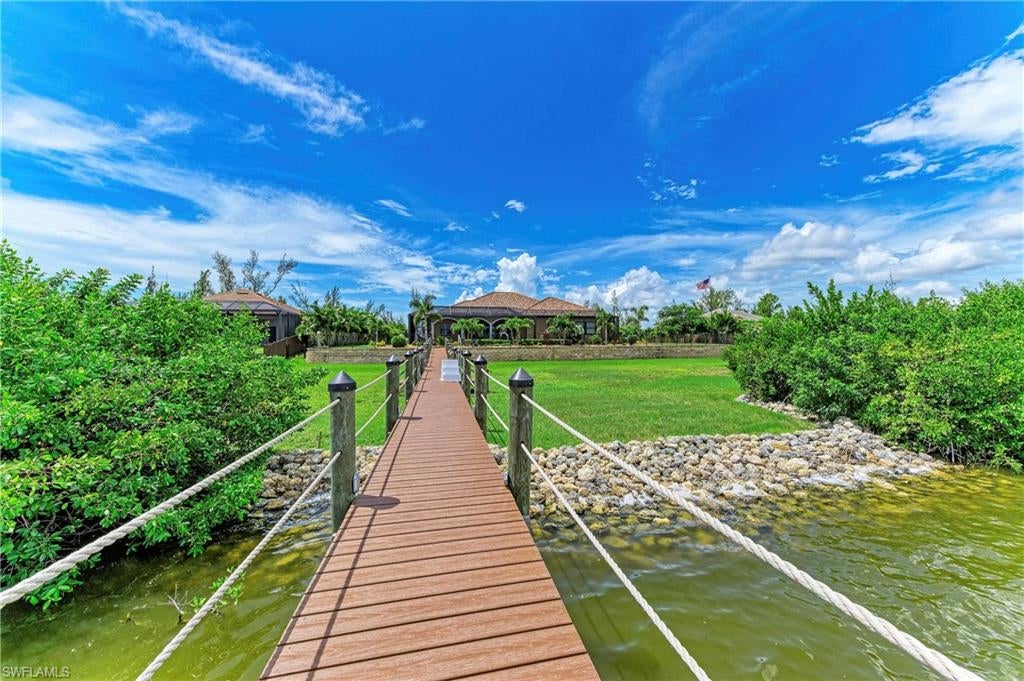 SOUTH GULF COVE - Residential