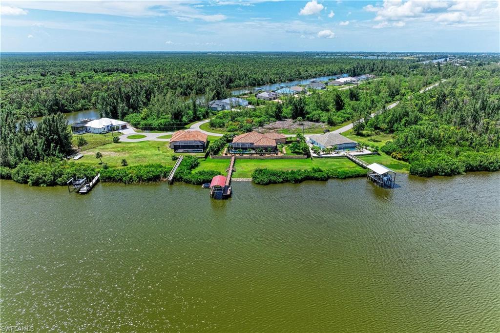 SOUTH GULF COVE - Residential