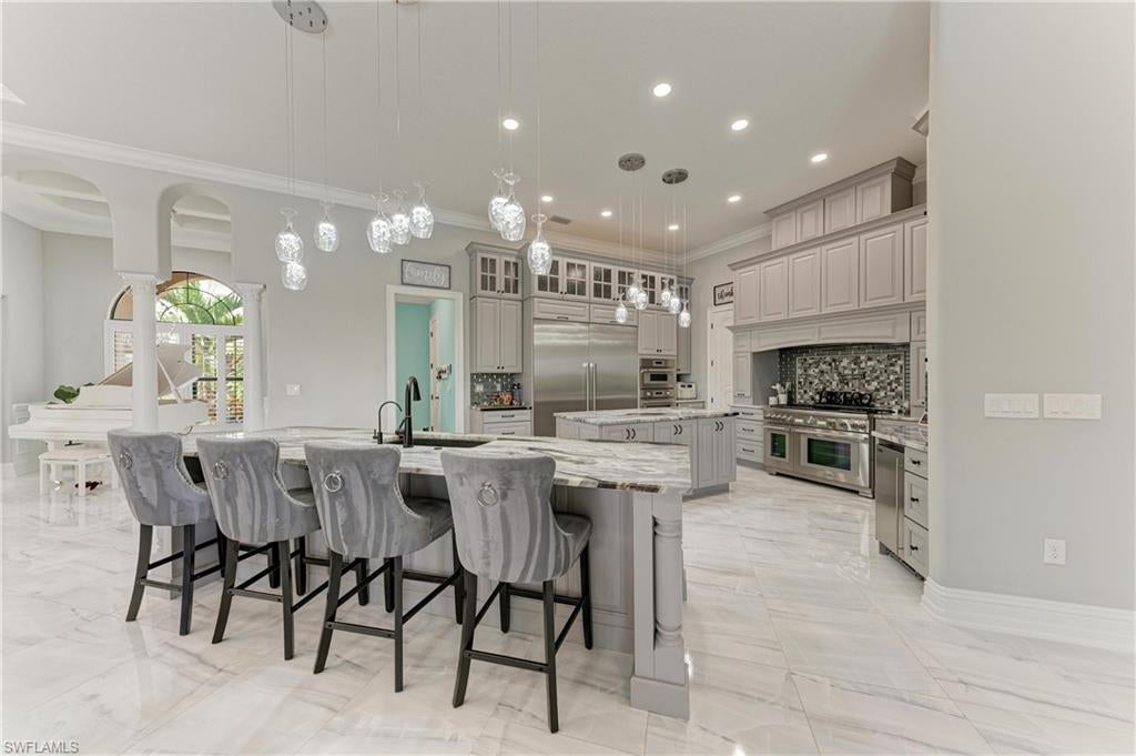 SOUTH GULF COVE - Residential