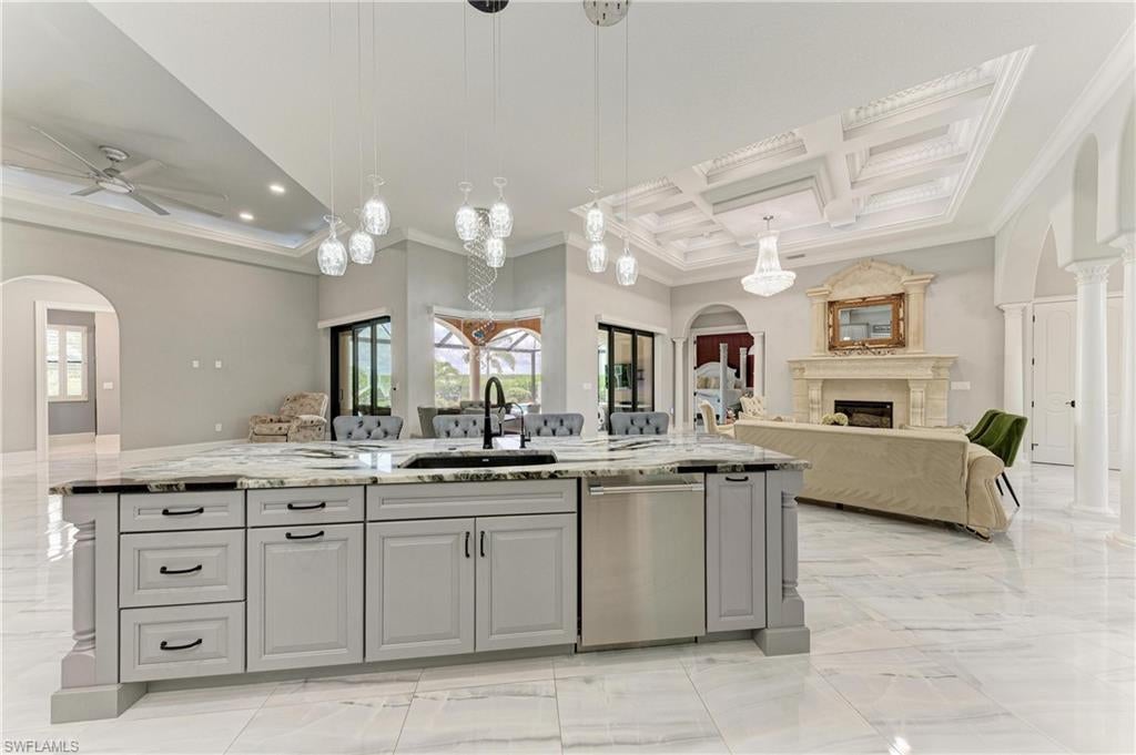 SOUTH GULF COVE - Residential