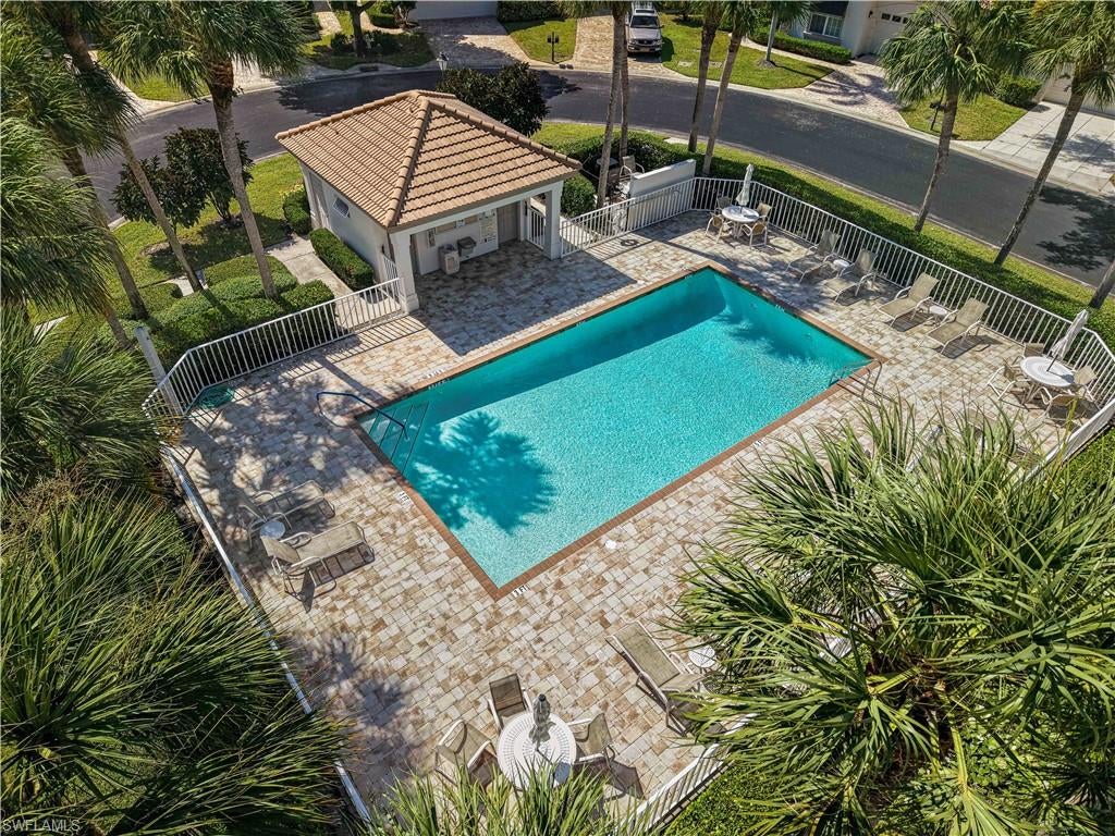 FAIRWAY BEND VILLAGE - Residential