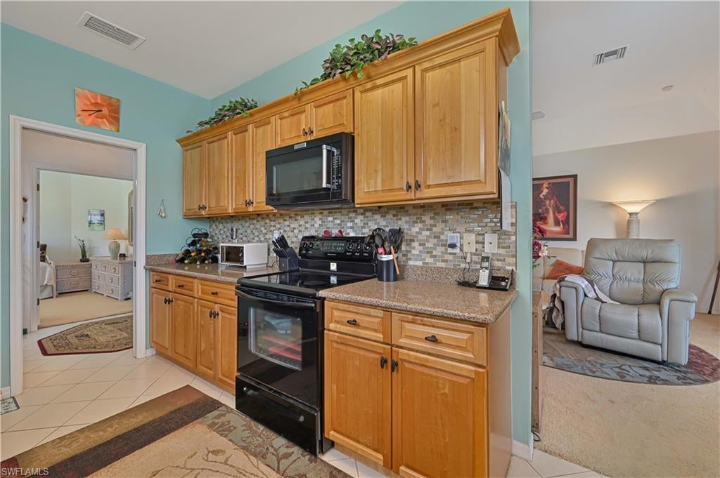 FAIRWAY BEND VILLAGE - Residential