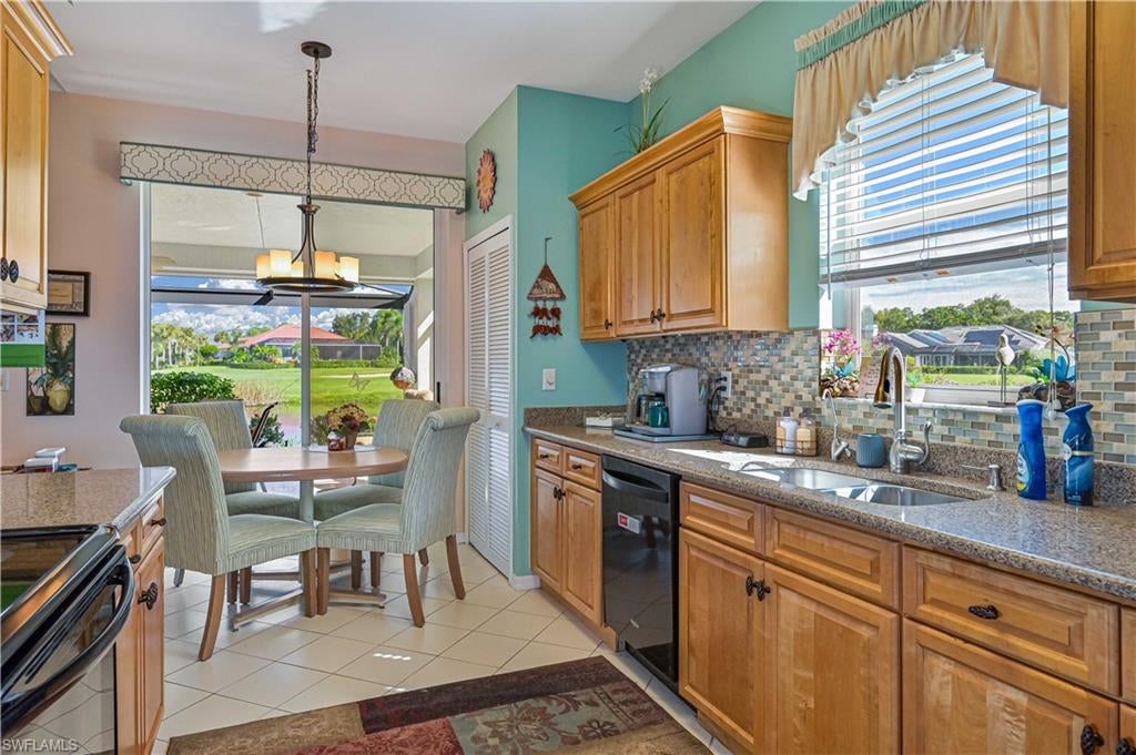 FAIRWAY BEND VILLAGE - Residential