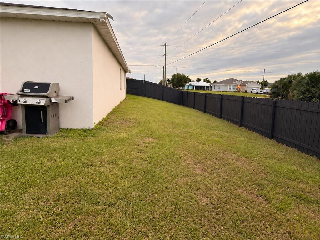 CAPE CORAL - Residential