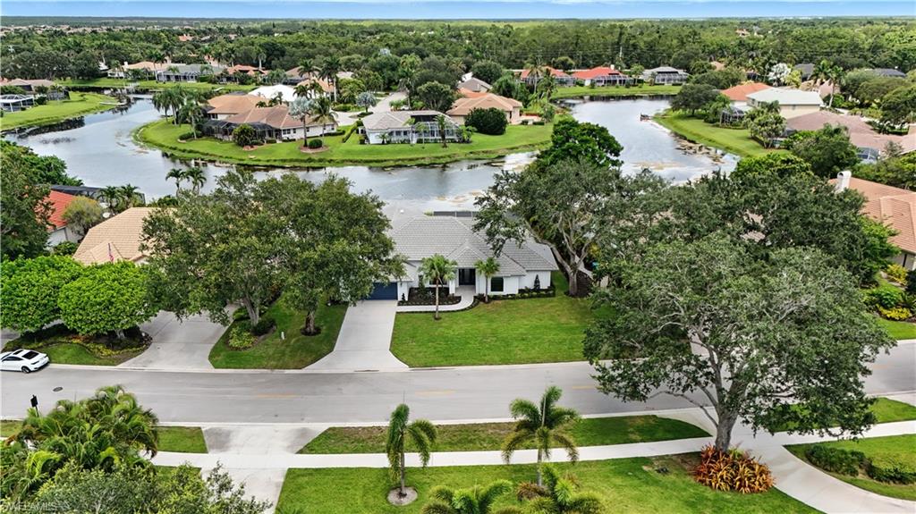 LONGSHORE LAKE - Residential