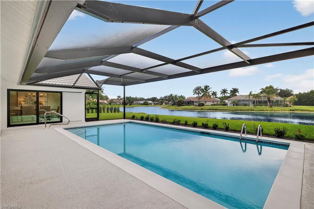 LONGSHORE LAKE - Residential
