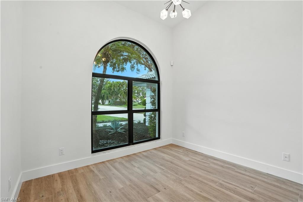 LONGSHORE LAKE - Residential