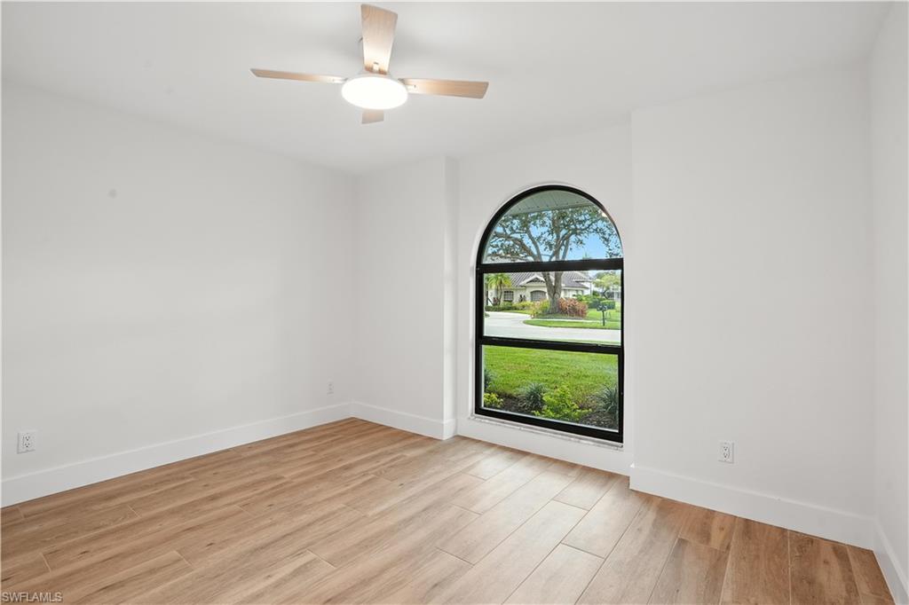 LONGSHORE LAKE - Residential