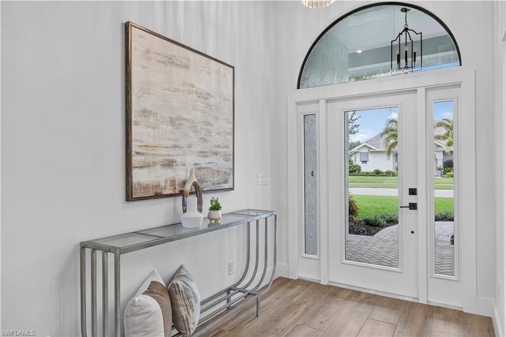 LONGSHORE LAKE - Residential