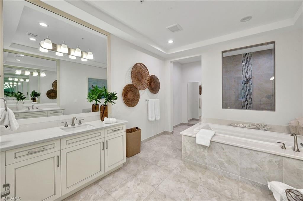 REGATTA LANDING - Residential