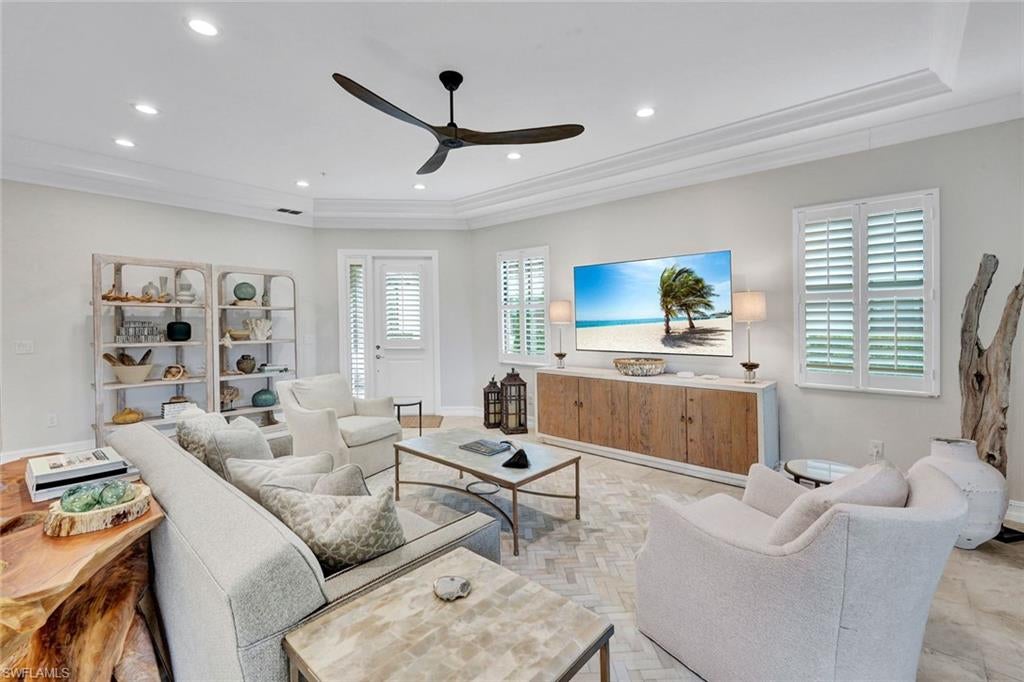 REGATTA LANDING - Residential