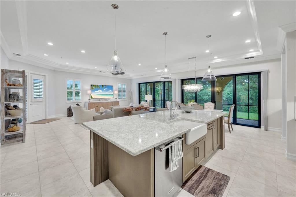 REGATTA LANDING - Residential