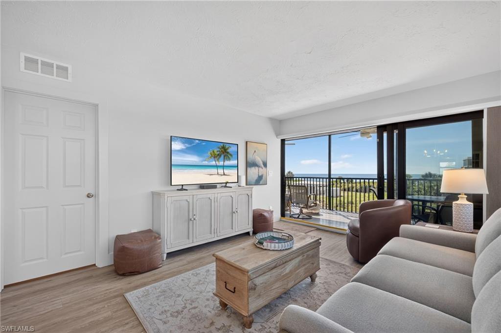 SAND POINTE - Residential