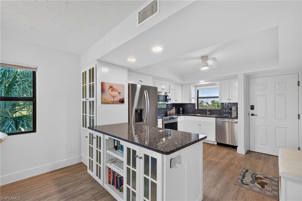 SAND POINTE - Residential