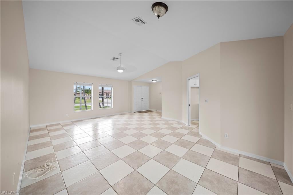 CAPE CORAL - Residential