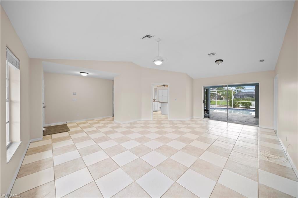 CAPE CORAL - Residential