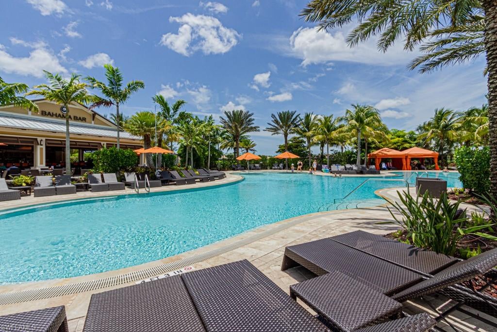 ESPLANADE - Residential Lease
