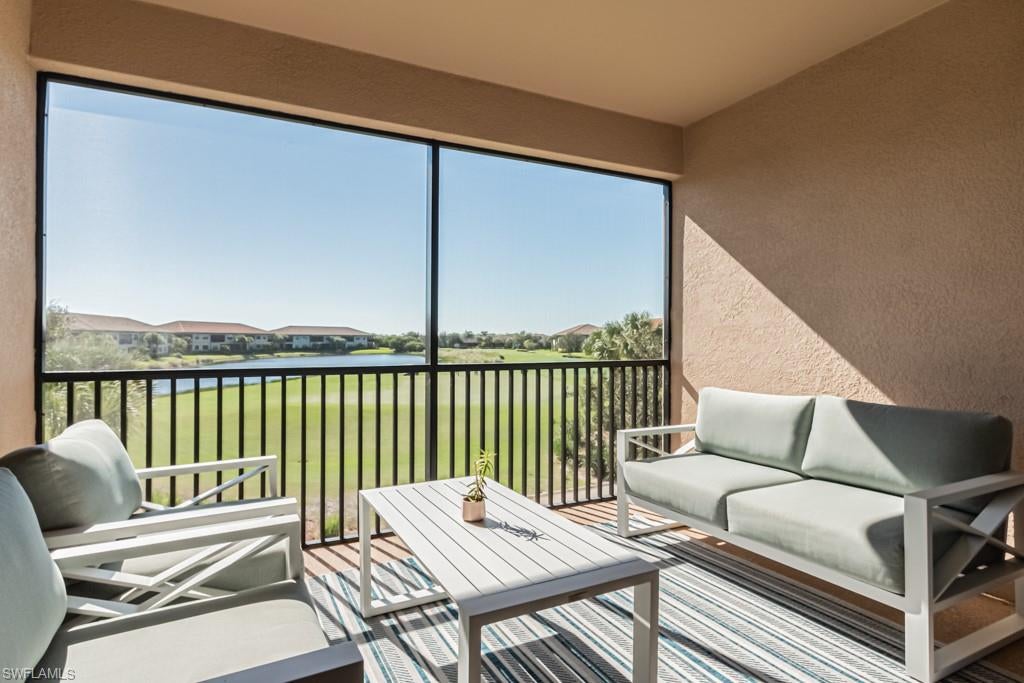 ESPLANADE - Residential Lease