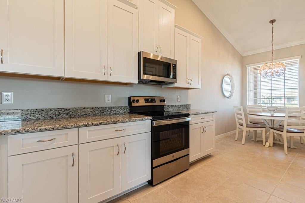 ESPLANADE - Residential Lease