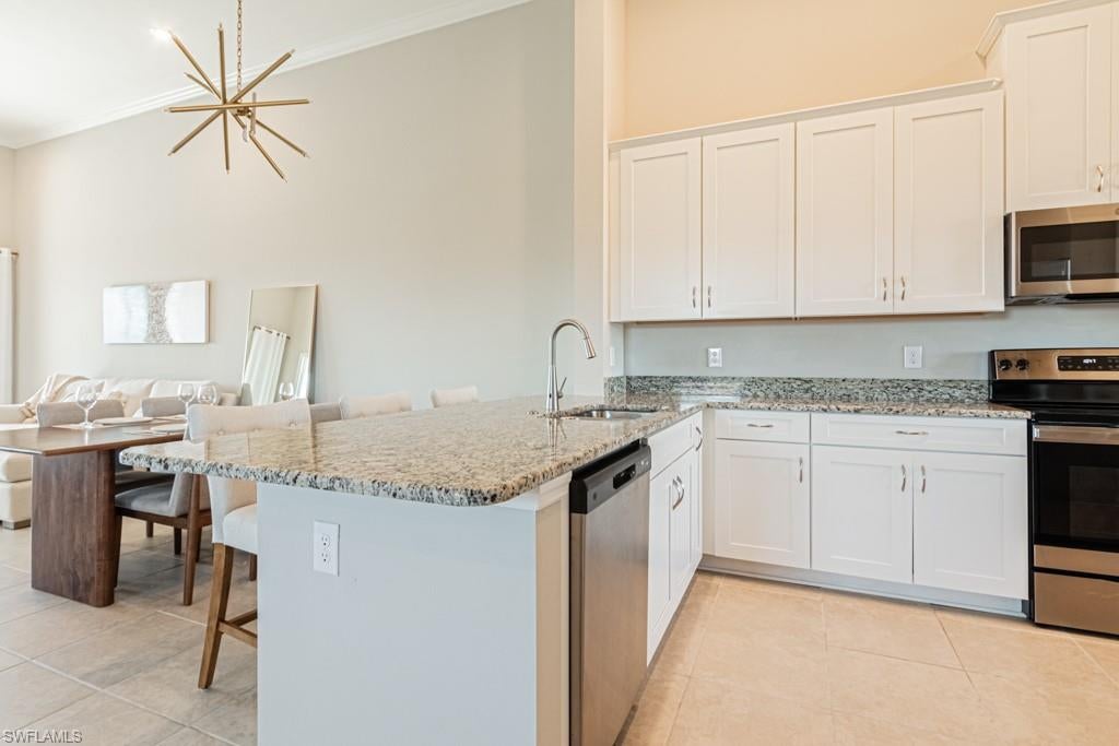 ESPLANADE - Residential Lease