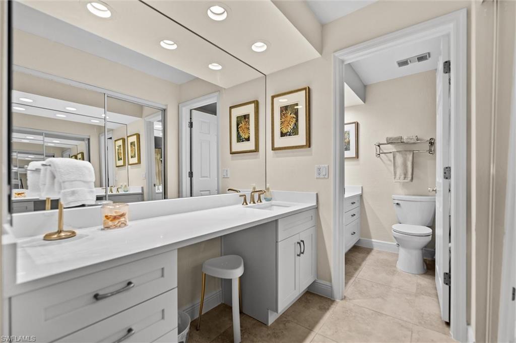 BAYSIDE VILLAS - Residential