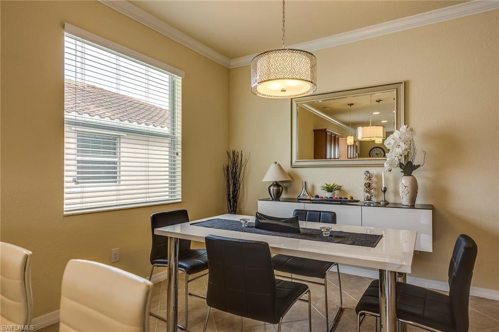 REFLECTION LAKES - Residential Lease