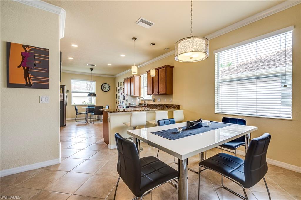 REFLECTION LAKES - Residential Lease