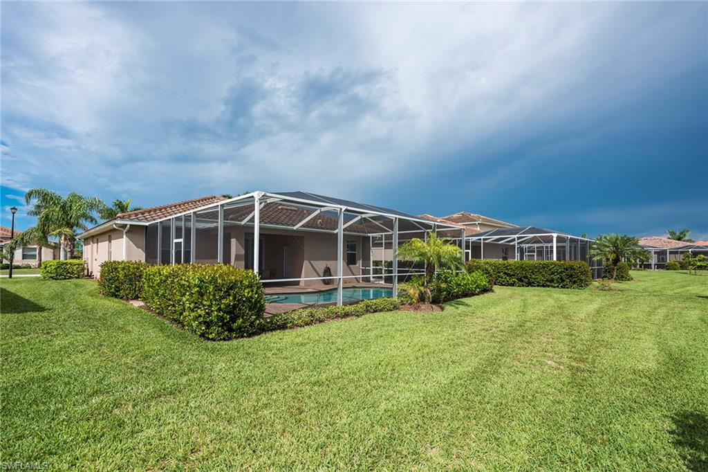 REFLECTION LAKES - Residential Lease