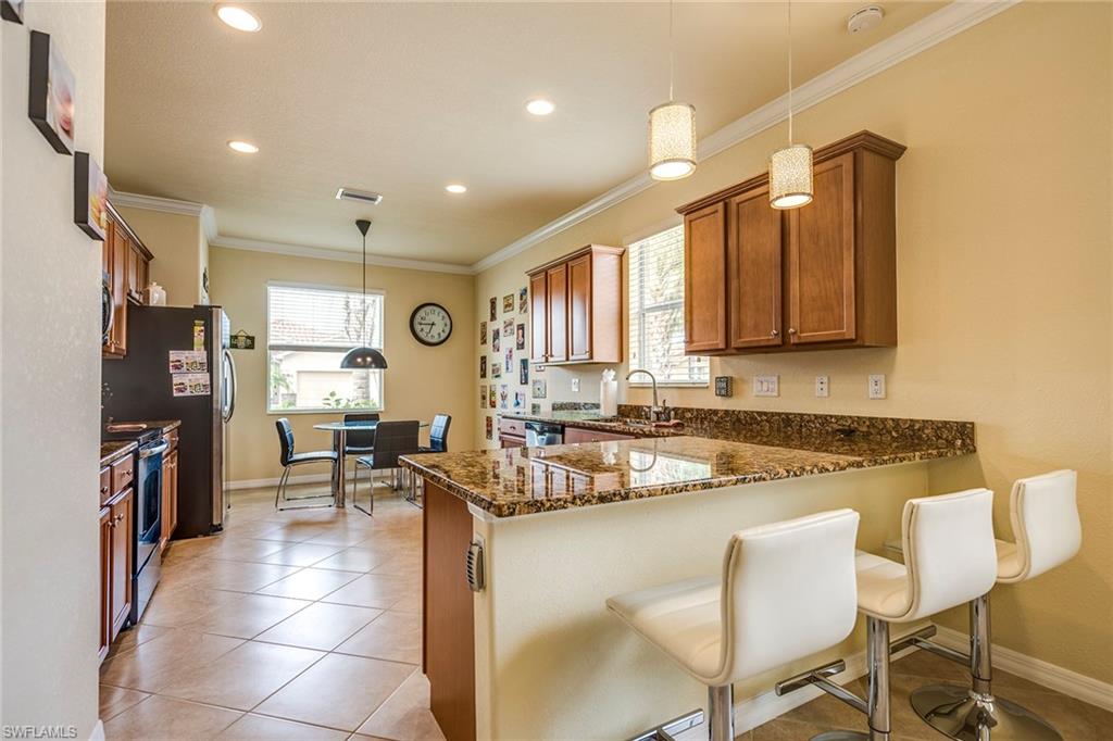 REFLECTION LAKES - Residential Lease