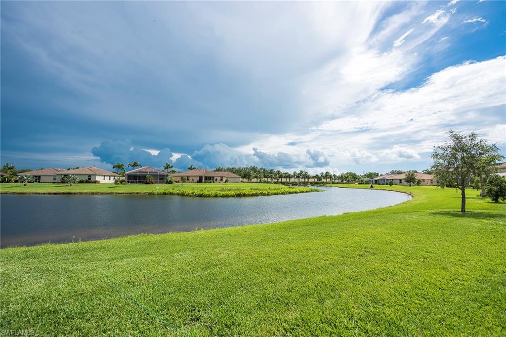 REFLECTION LAKES - Residential Lease