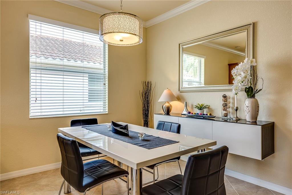 REFLECTION LAKES - Residential Lease