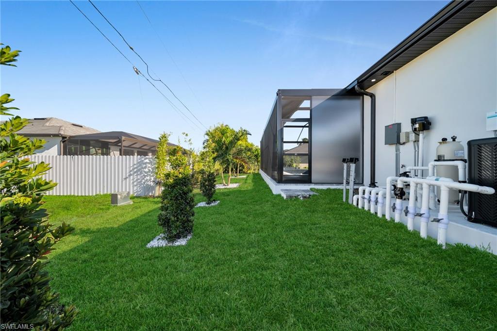 CAPE CORAL - Residential