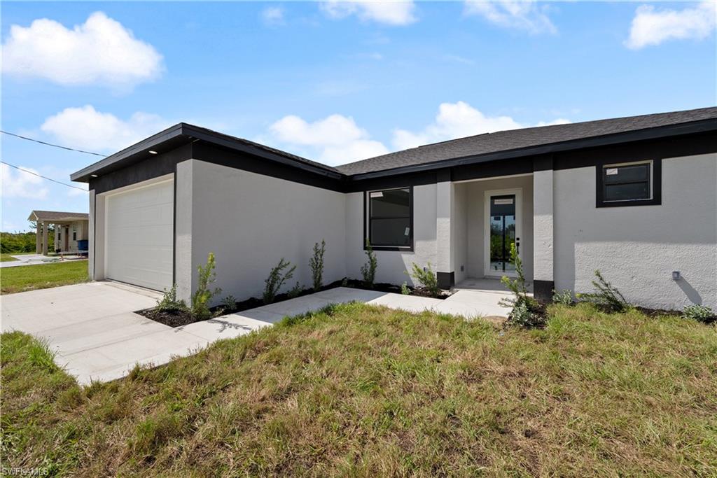 LEHIGH ACRES - Residential