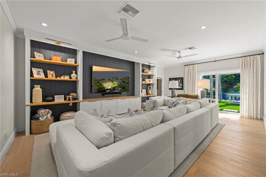 IONA SHORES - Residential