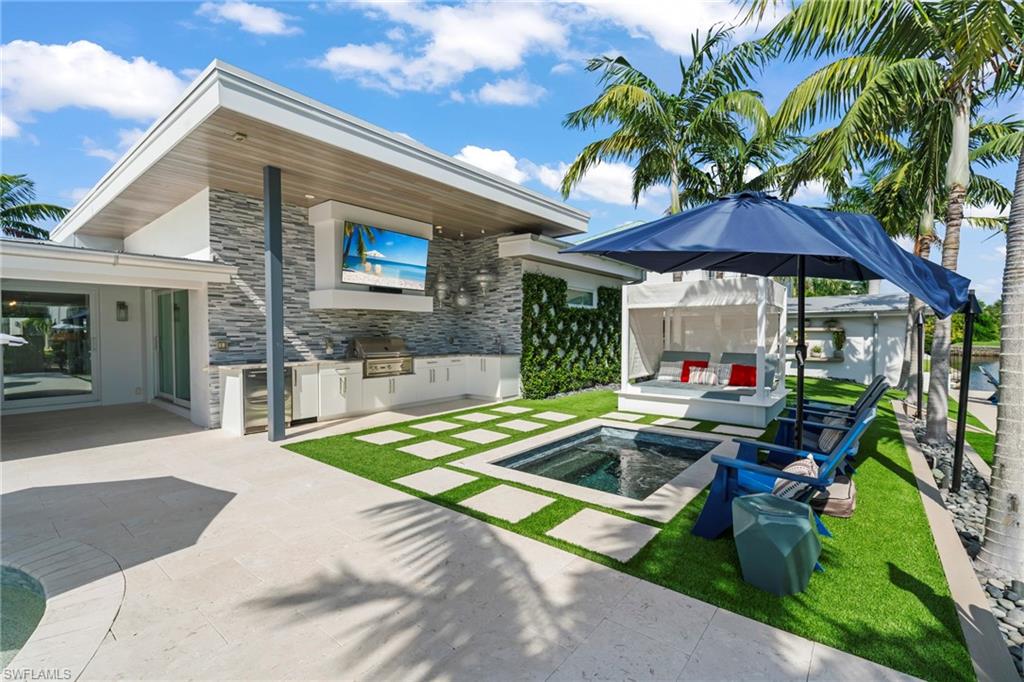 IONA SHORES - Residential