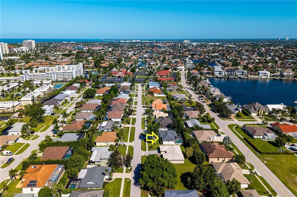 MARCO BEACH - Residential