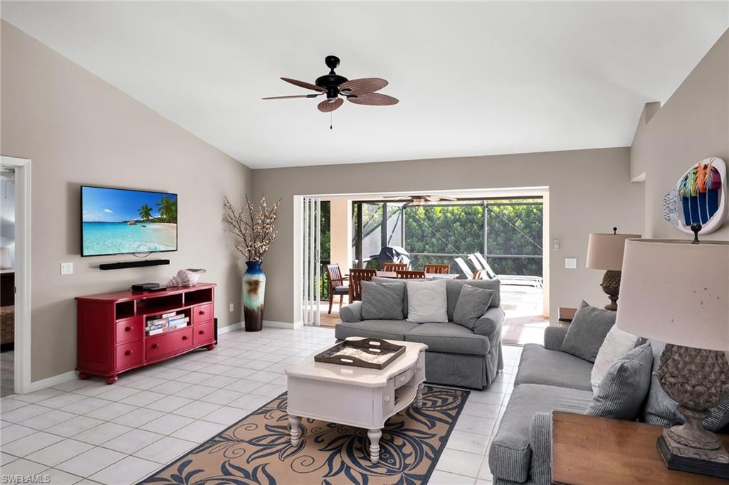 MARCO BEACH - Residential
