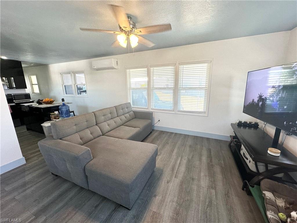 BAYSIDE ESTATES - Residential